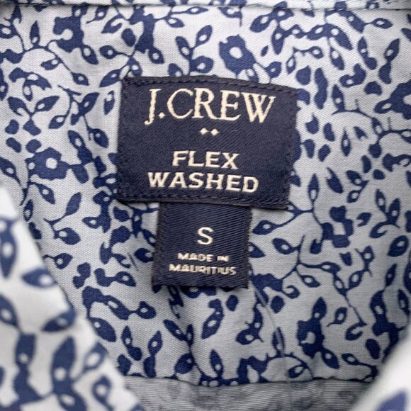 J. Crew Flex Washed Blue Floral Button Down Shirt Small - Picture 3 of 5